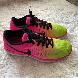 Nike Flex 2016 Run Shoes Size 11.5 Neon colors
